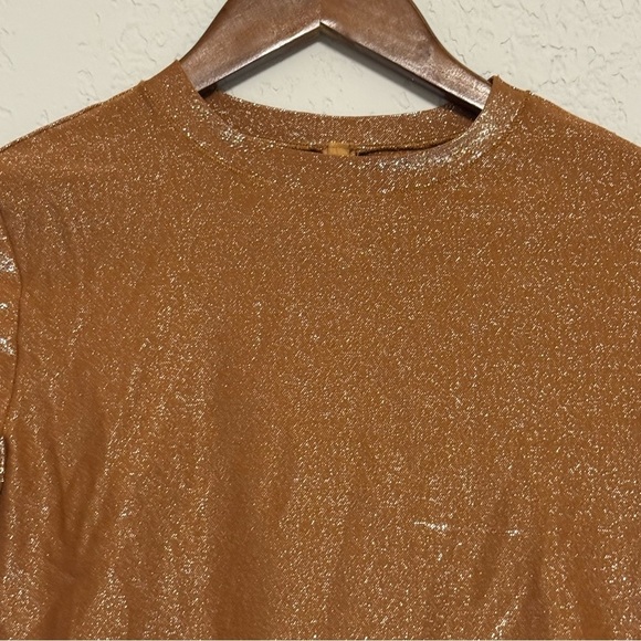 Women's SKIMS Brown Shimmer Crop Top - Picture 3 of 9